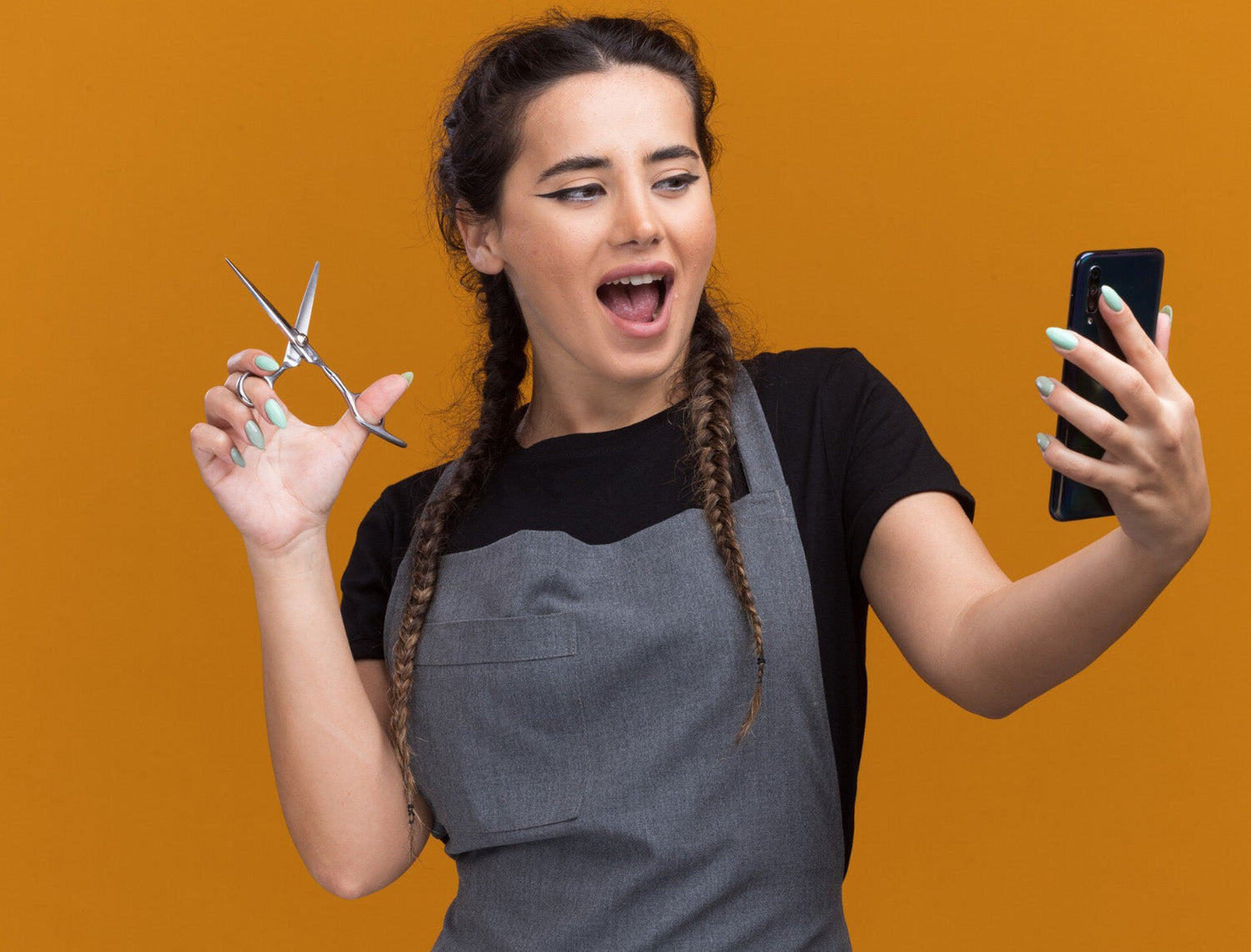 Building Your Personal Brand as a Stylist: Social Media Strategies That Attract Your Ideal Clients